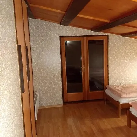 Nika Lodge